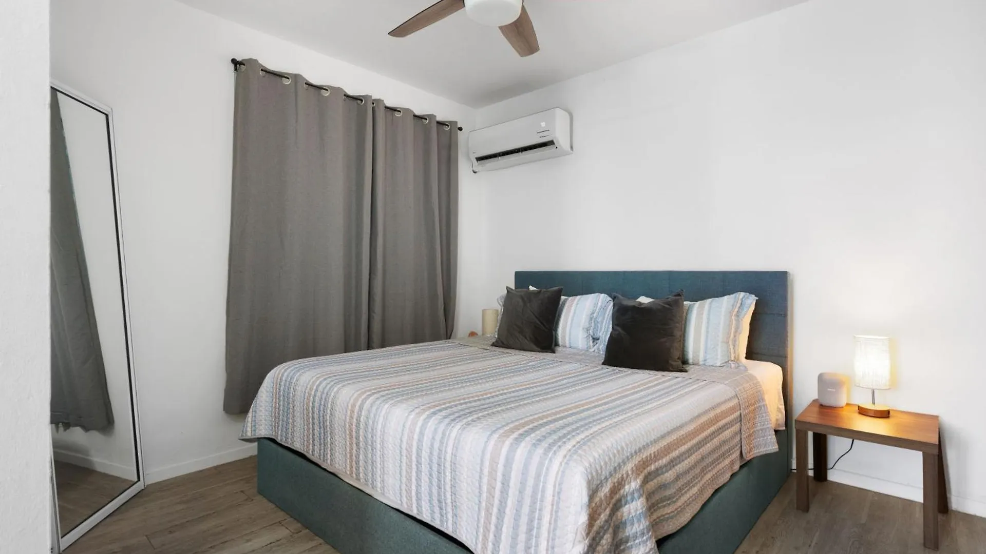 Pool House By Isla Verde Beach Home San Juan Holiday home