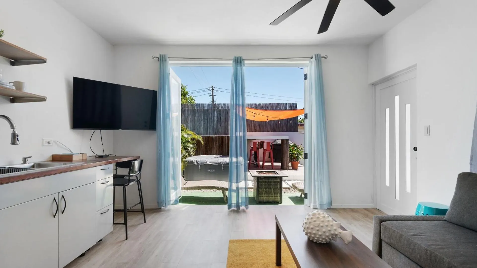 Pool House By Isla Verde Beach Home San Juan