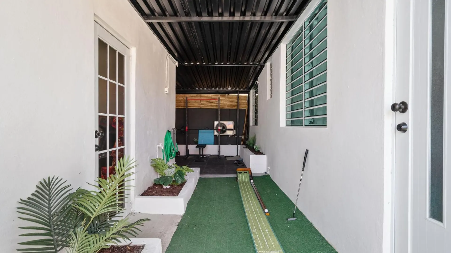Pool House By Isla Verde Beach Home San Juan