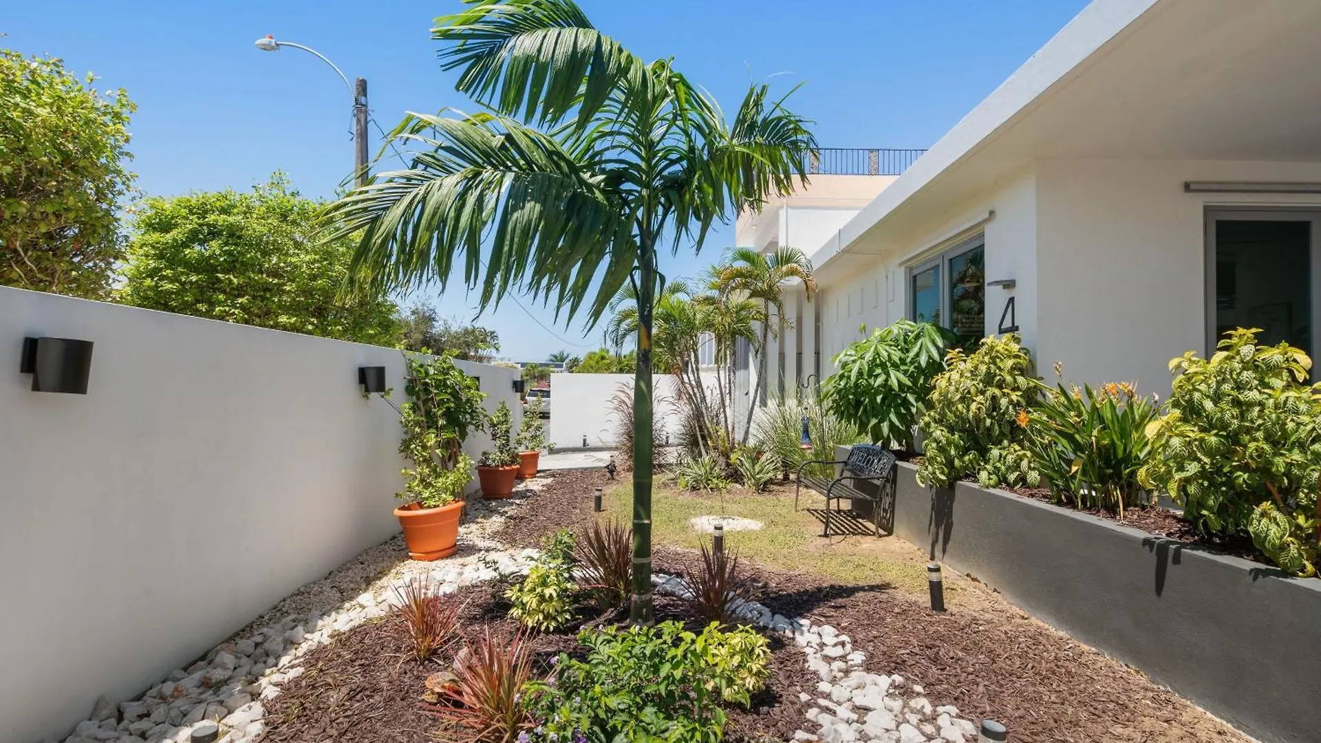 Pool House By Isla Verde Beach Home San Juan Holiday home
